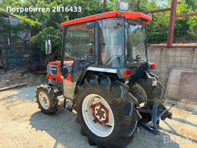 Трактор KUBOTA L33 4x4, снимка 4 - Селскостопанска техника - 55068058
