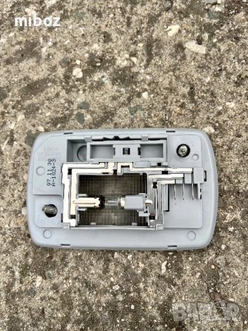 Плафон Хонда ЦРВ 3 Honda CR-V, снимка 2 - Части - 54570045