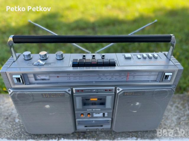 Продавам Много Рядък Модел Касетофон Vintaje Boomboxes ( PALLADIUM 494/968 JAPAN) , снимка 2 - Радиокасетофони, транзистори - 54485096