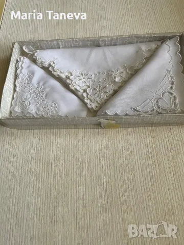Дамски кърпички