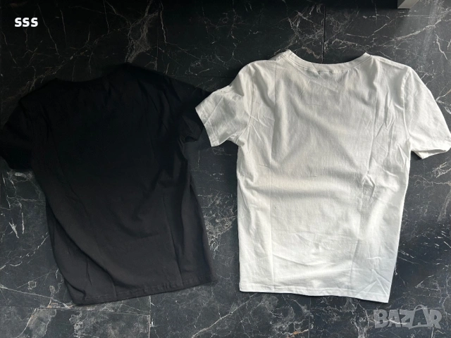 Дамски тениски Armani Exchange, S и М размери, снимка 10 - Тениски - 54766007