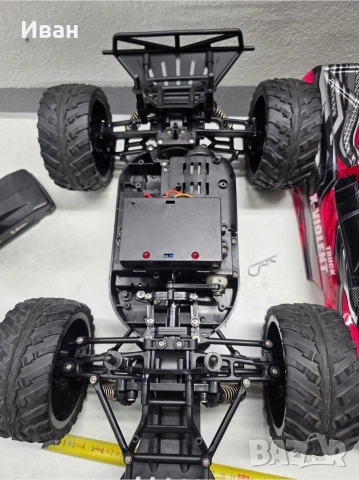 RC количка 1:8 , снимка 4 - Коли, камиони, мотори, писти - 55059180