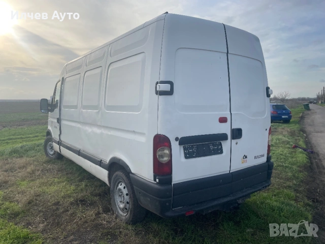 Renault Master 2.5 DCI 150 к.с 2010г на части , снимка 2 - Бусове и автобуси - 54398585