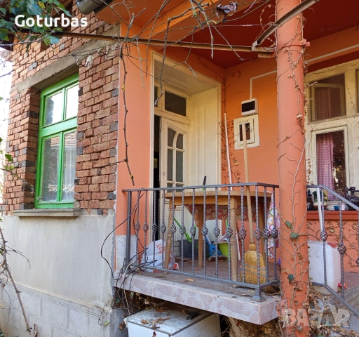 Селска къща с пристройка и сайвант в село Ломец, снимка 7 - Къщи - 54764425