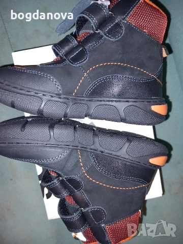 Нови, с етикети боти на Lasocki от естествена кожа, снимка 13 - Детски боти и ботуши - 53993321