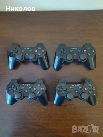 Продавам оригинален джойстик за Playstation 3(PS3)