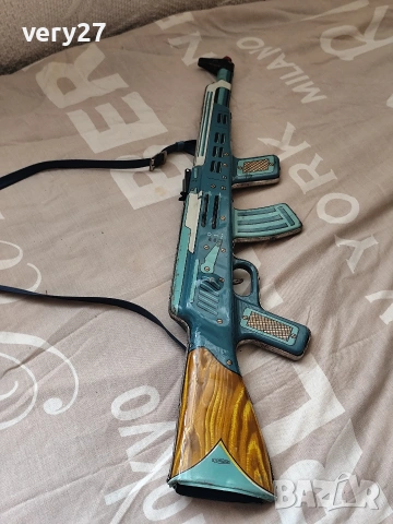 Автомат Калашников играчка