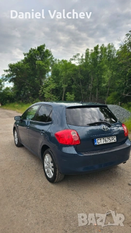 Тойота Аурис, снимка 10 - Автомобили и джипове - 54840899