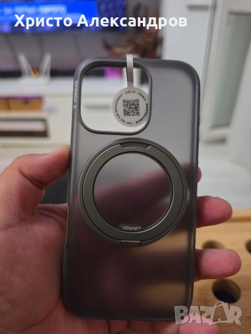 Оригинален кейс TORRAS Stand Case за iPhone 16 Pro (с вградена стойка и MagSafe) #68, снимка 2 - Калъфи, кейсове - 54635402