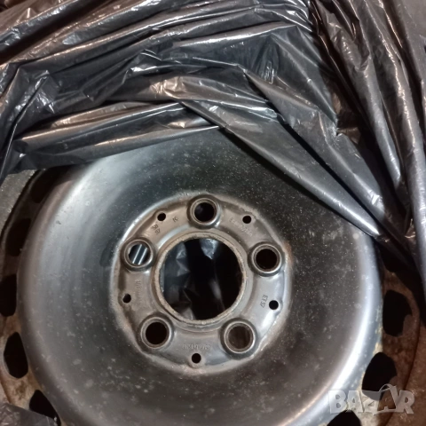 Продавам джатни с гуми 195×65R15, снимка 5 - Гуми и джанти - 49051646