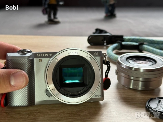 Sony Alpha A5000 + 16-50mm OSS, снимка 5 - Фотоапарати - 46135517