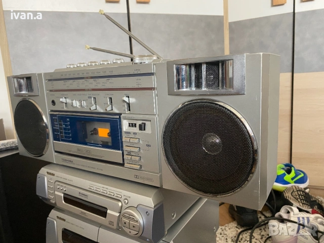 Toshiba RT-S782, снимка 3 - Радиокасетофони, транзистори - 54720286