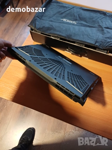 240Hz Gigabyte AORUS Core™ i7-11800H/RTX 3060 - 6GB GDDR6/32GB RAM//1TB Nvme SSD , снимка 6 - Лаптопи за игри - 54037711