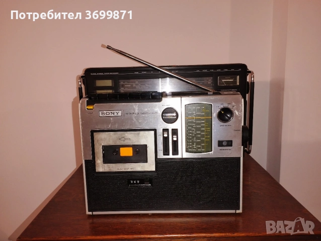 Радиокасетофон Сони.