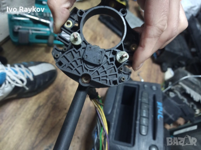 Лост превключвател на мигачи и фарове за Mercedes 124, снимка 9 - Части - 54618758