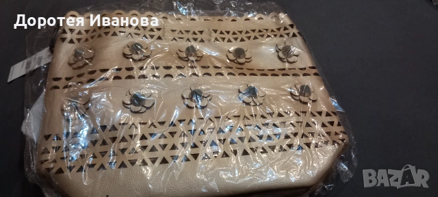 Нова дамска чанта 3 в 1 и подарък към нея още една