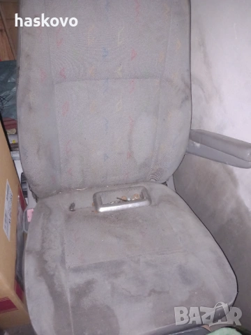 Шофьорска седалка на VW Transporter t5