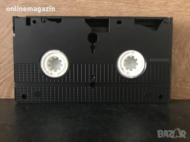 Видеокасета “ Вихърът на Данте “ VHS, снимка 8 - Други жанрове - 55247144