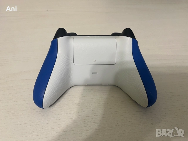 Xbox Series X Син Контролер , снимка 4 - Джойстици и геймпадове - 55276912