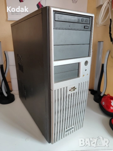 Продавам ретро компютър работещ