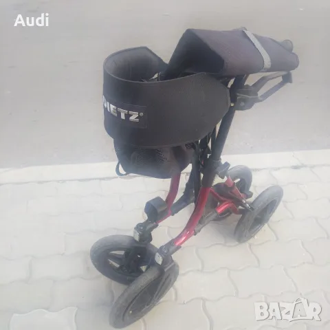Сгъваема алуминиева проходилка ролатор за възрастни, оперирани, трудно подвижни хора. Марка DIETZ , снимка 9 - Ролатори - 55657142
