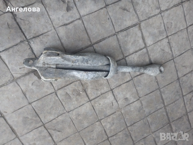 Котва в много добро състояние