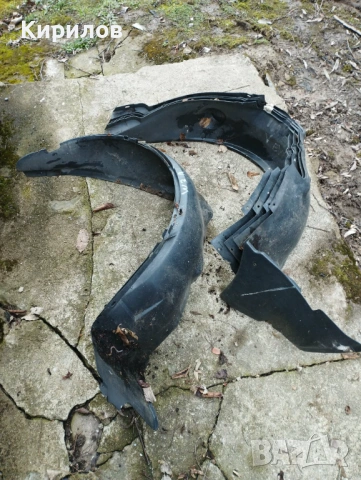 Преден ляв и  десен подкалник за vw golf 3