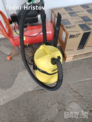 Прахосмукачка Karcher MV2