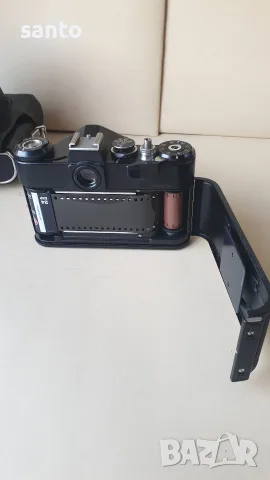 Фотоапарат Zenit EM Moscow 1980 (Олимпийски) с обектив Pentacon 30mm f/3.5 , снимка 6 - Фотоапарати - 55354355