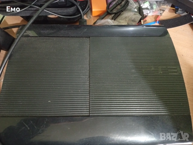 playstation 3 с два джойстика,кабели и 6 игри, снимка 4 - Игри за PlayStation - 54174843