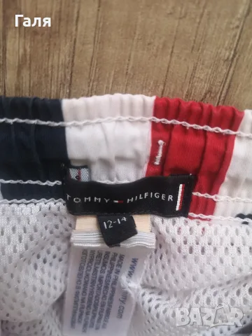 Плажни шорти Tommy Hilfiger , снимка 2 - Детско бельо и бански  - 55612047