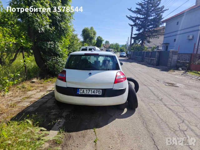 Renault Megane 2, снимка 3 - Автомобили и джипове - 54759504