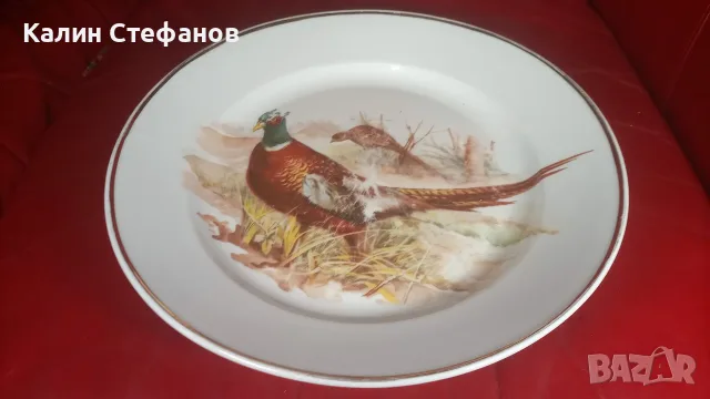 Голяма салатна порцеланова чиния с ловни мотиви