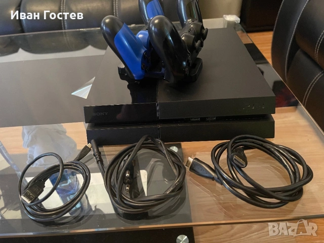 PlayStation 4 (PS4) 500GB – Пълен комплект с 2 джойстика и зарядна станция