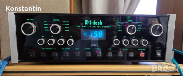 McIntosh C42 предусилвател