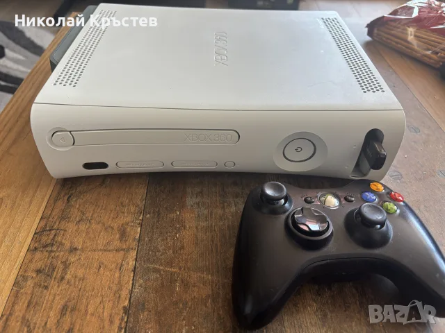 Хакнат XBOX360 JASPER със захранване и контролер