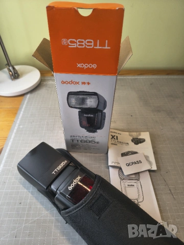 Продавам комплект на Godox радиосинхронизатор+светкавица за Sony X1TC-S
