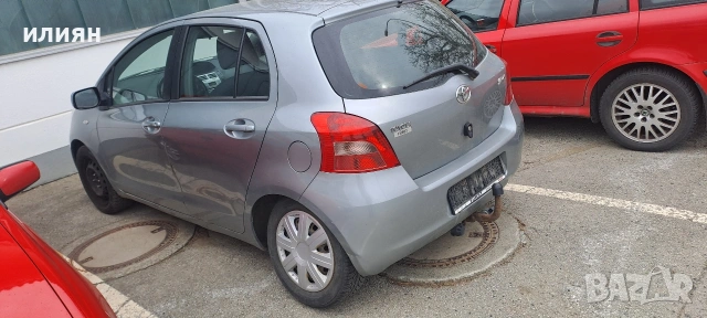 теглич за Toyota Yaris , снимка 2 - Части - 54055511