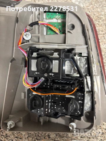 Диоден LED десен стоп за Mercedes ML W164 Мерцедес МЛ 164, снимка 5 - Части - 54649024