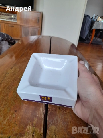 Стар пепелник Silk Cut, снимка 3 - Други ценни предмети - 54045242