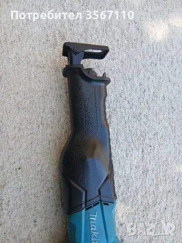 Саблен трион Makita 18волта, снимка 3 - Диамантени и режещи инструменти - 55571774