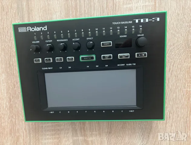 Синтезатор - Roland Aira TB-3