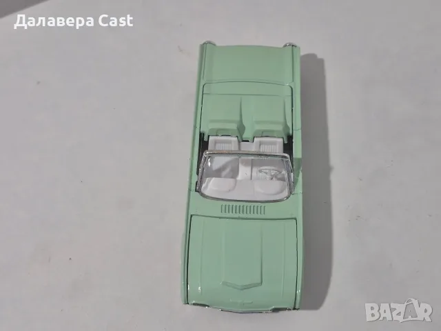 1/43 Ford Thunderbird 1961 Solido , снимка 6 - Колекции - 55685354