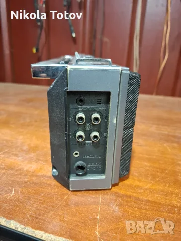 Продава се касетофон Hitachi TRK-6701L, снимка 8 - Радиокасетофони, транзистори - 55388798