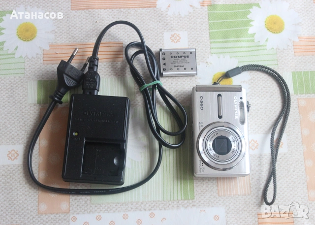 Малък цифров фотоапарат Olympus C-560 