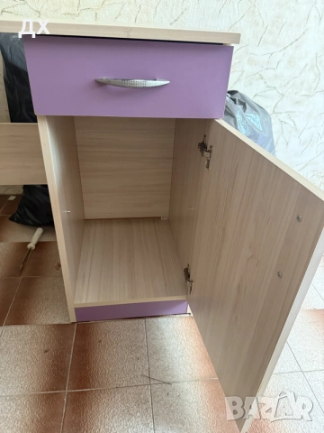 Бюро с леки забележки, снимка 4 - Бюра - 55174277