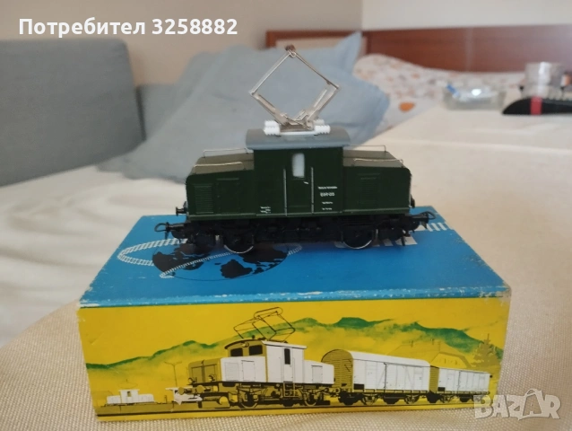 Локомотив електровоз E69 PIKO НО