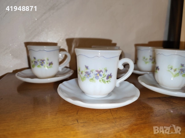 Сервиз за кафе френски аркопал "Виолетки", снимка 6 - Чаши - 55269036