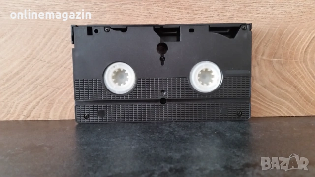 Видеокасета " Pavarotti in Verdi's REQUIEM MASS " VHS, снимка 5 - Други жанрове - 54098524