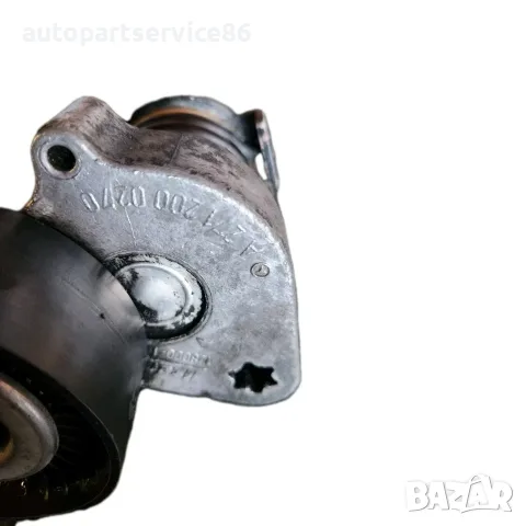 Капак на клапани за Mercedes SLK R171 OM271 2.0K (2005) A2710100630, снимка 2 - Части - 55301250